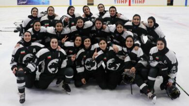 دختران تیم ملی هاکی روی یخ ایران روی ریل پیروزی